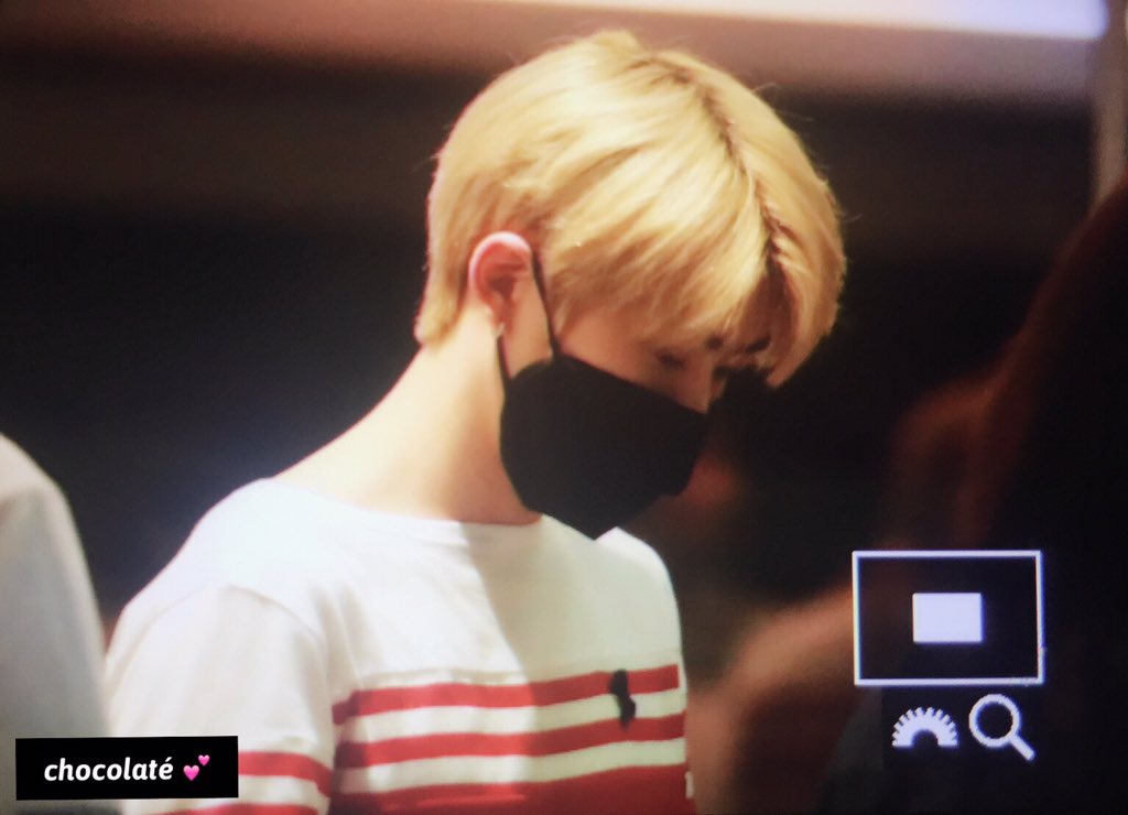 chocolate970214's tweet photo. 170208 BKK 애기 먼가 왤케 다이어트 식단같지.,,,, #NCT #재현 #JAEHYUN https://t.co/JNTPrY5sCZ