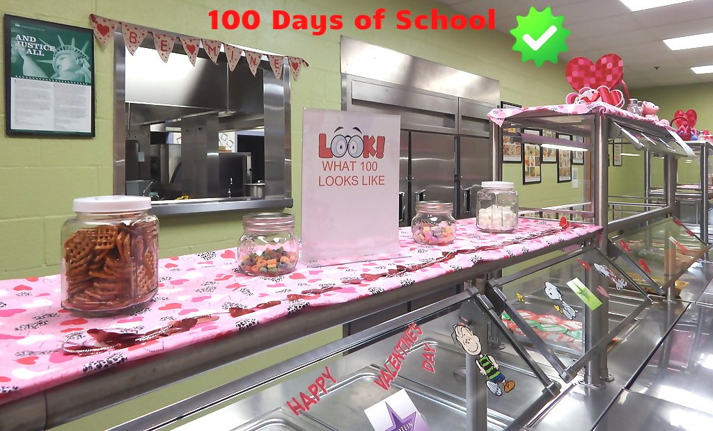 UCPSNutrition's tweet photo. @RockRestES_NC cafeteria celebrating day 100 of the UCPS 2016-2017 academic school year! #100days #smarter #cafeteriafun https://t.co/fKy60nsmYy
