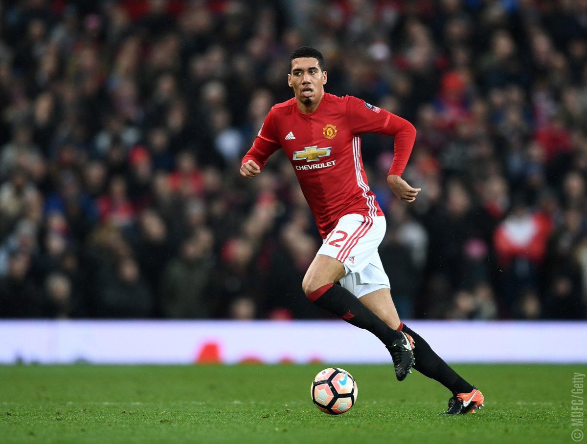ManUtd's tweet photo. Best goal he's ever seen? Best save? Best performance?

Check out our @ChrisSmalling Q&amp;A: https://t.co/PitBKgYBqA https://t.co/XxfTIFPdL5