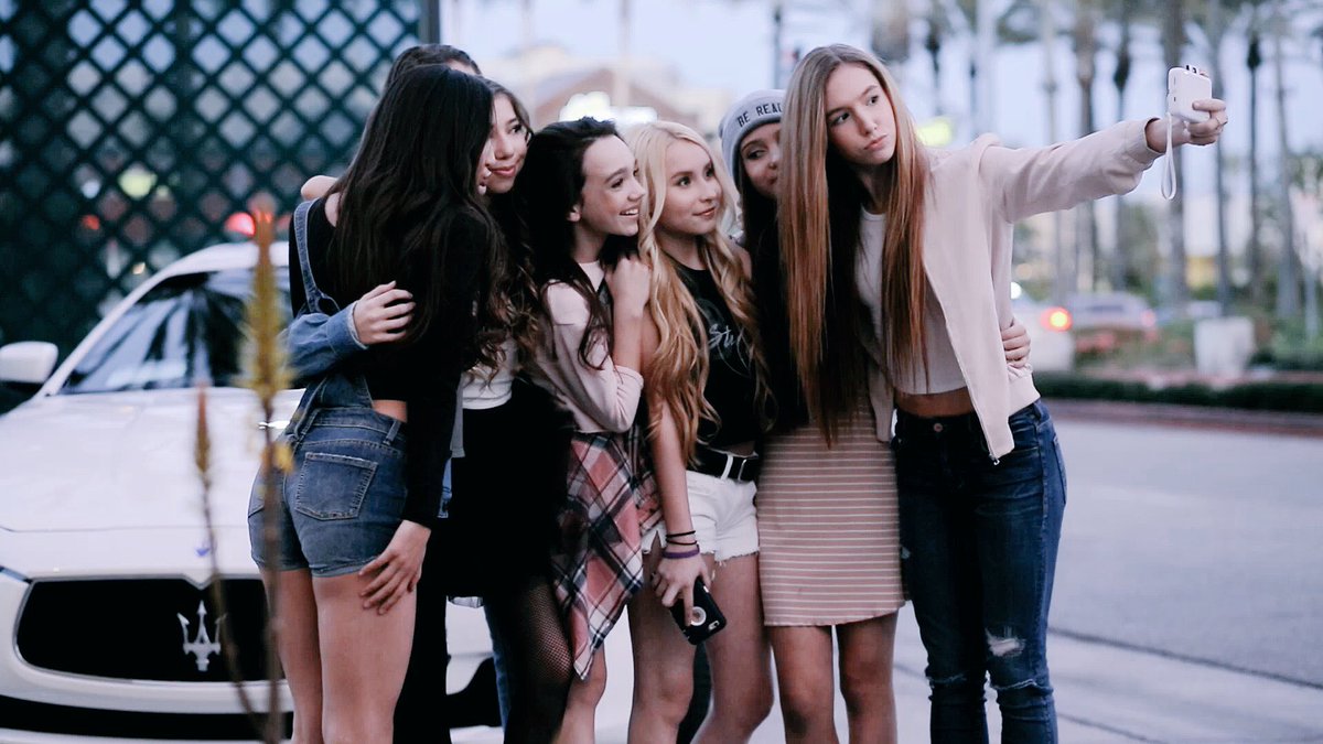 VivianHicks's tweet photo. ONE MORE DAY #shoutouttomyex  #musicvideo with @iamRubyJay  🎥🎉😱💖💃 https://t.co/qF2incL6n0