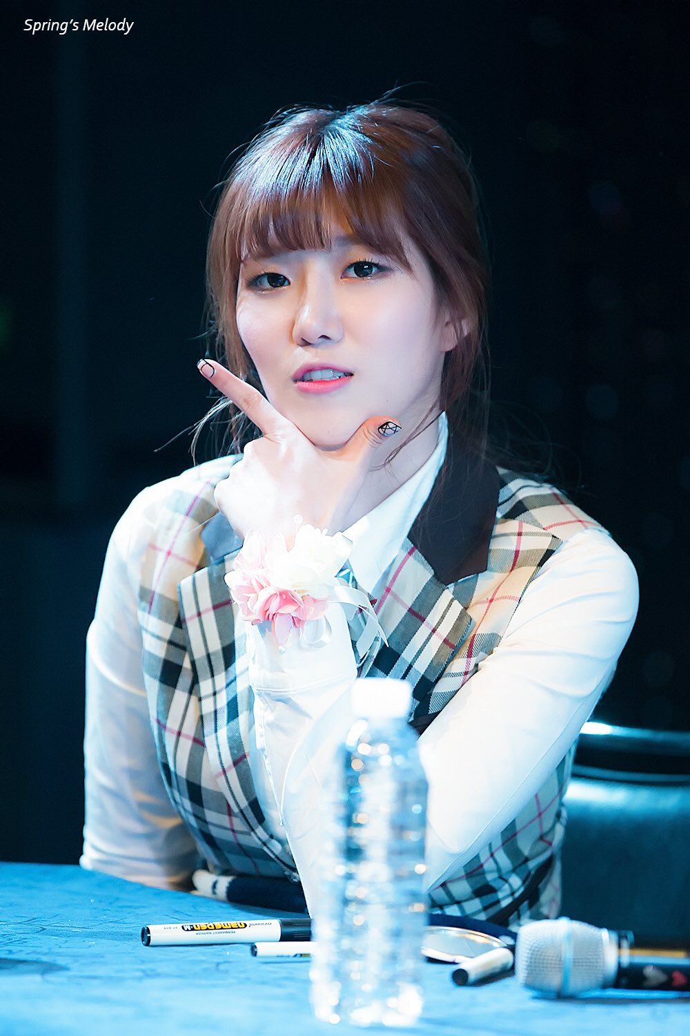 C4JjGOoUkAEL-mg.jpg:large