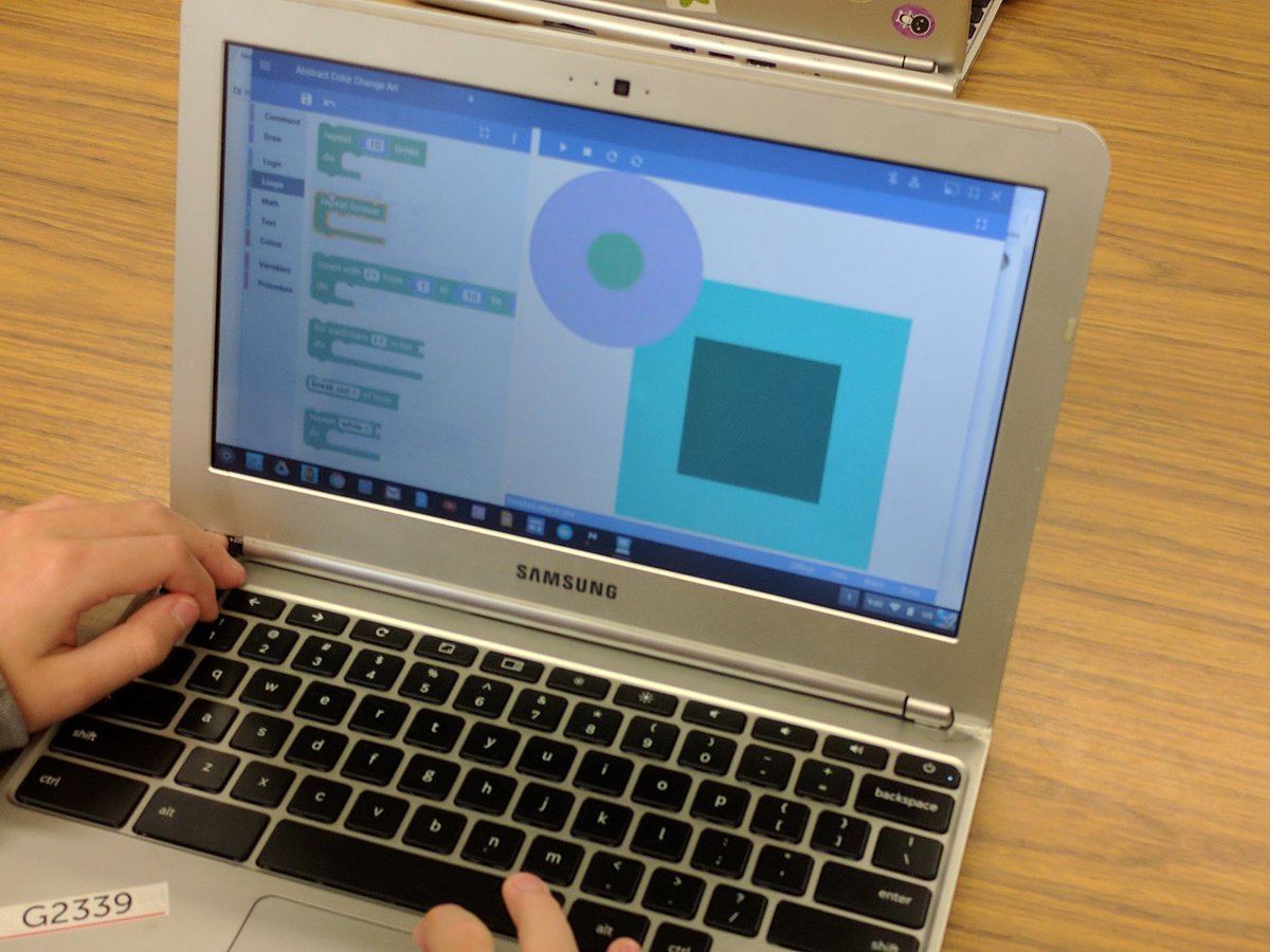 ReginaSchaffer's tweet photo. Some students continue to explore coding on their own & tried out @CodingwChrome #MTPSPride #MTPSCodes @BayviewParents @FRSNewJersey https://t.co/VCoVvoJg7q