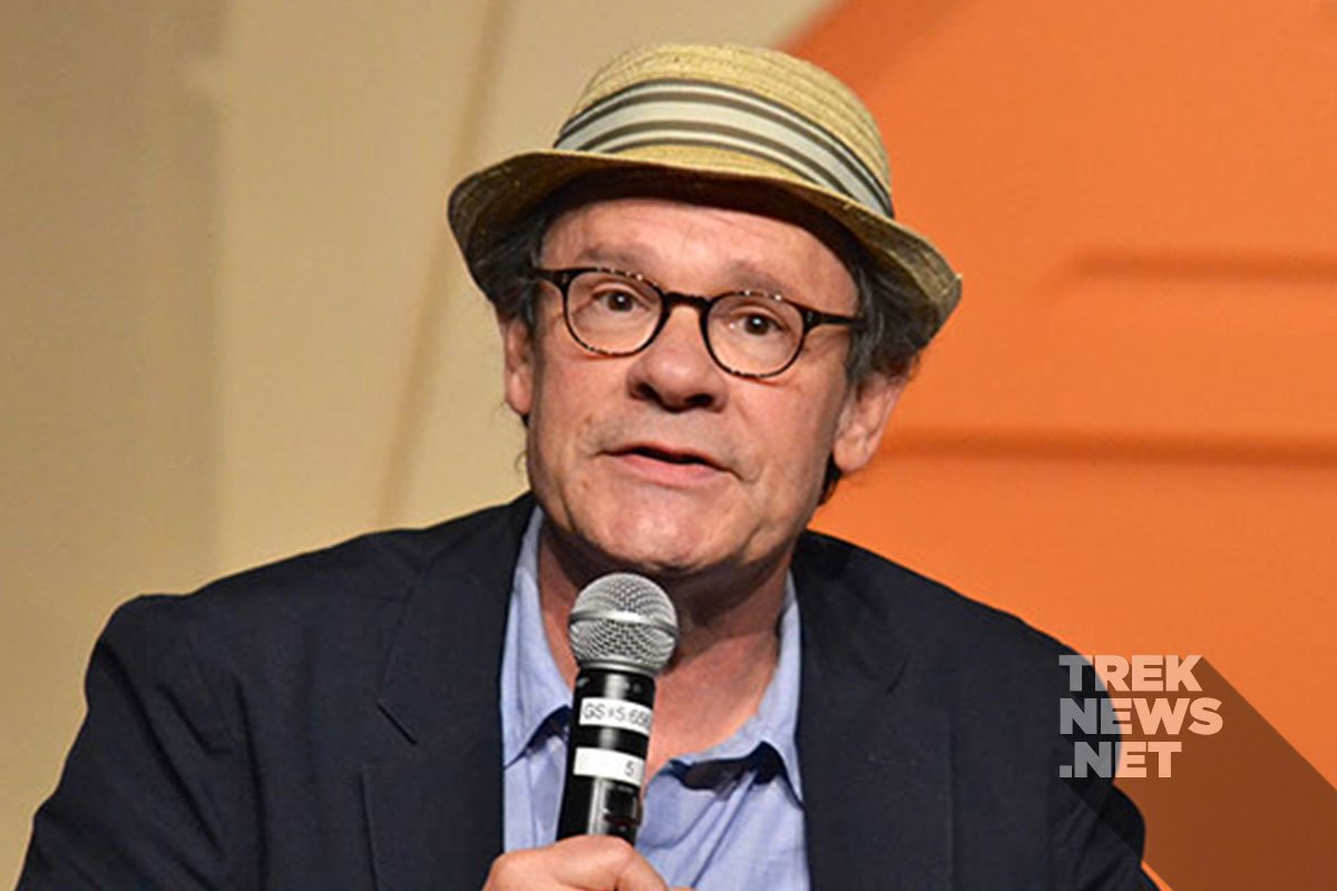 Wishing Ethan Phillips, who played Neelix on Voyager, a very happy birthday!   