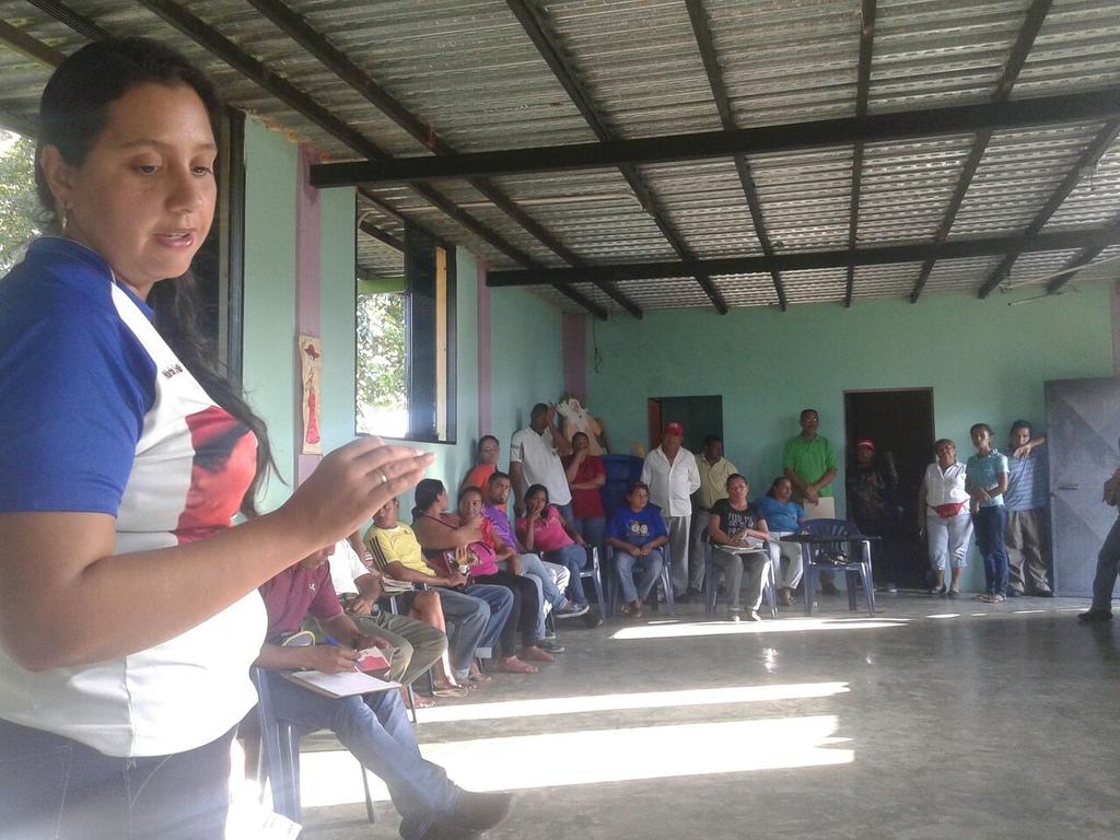 MpComunasDelta's tweet photo. Comuna Suprema Felicidad Pacha Mana elige la comisión promotora de la comuna. Parroquia J Vidal Marcano en Tucupita https://t.co/Pc7FmFMUBm