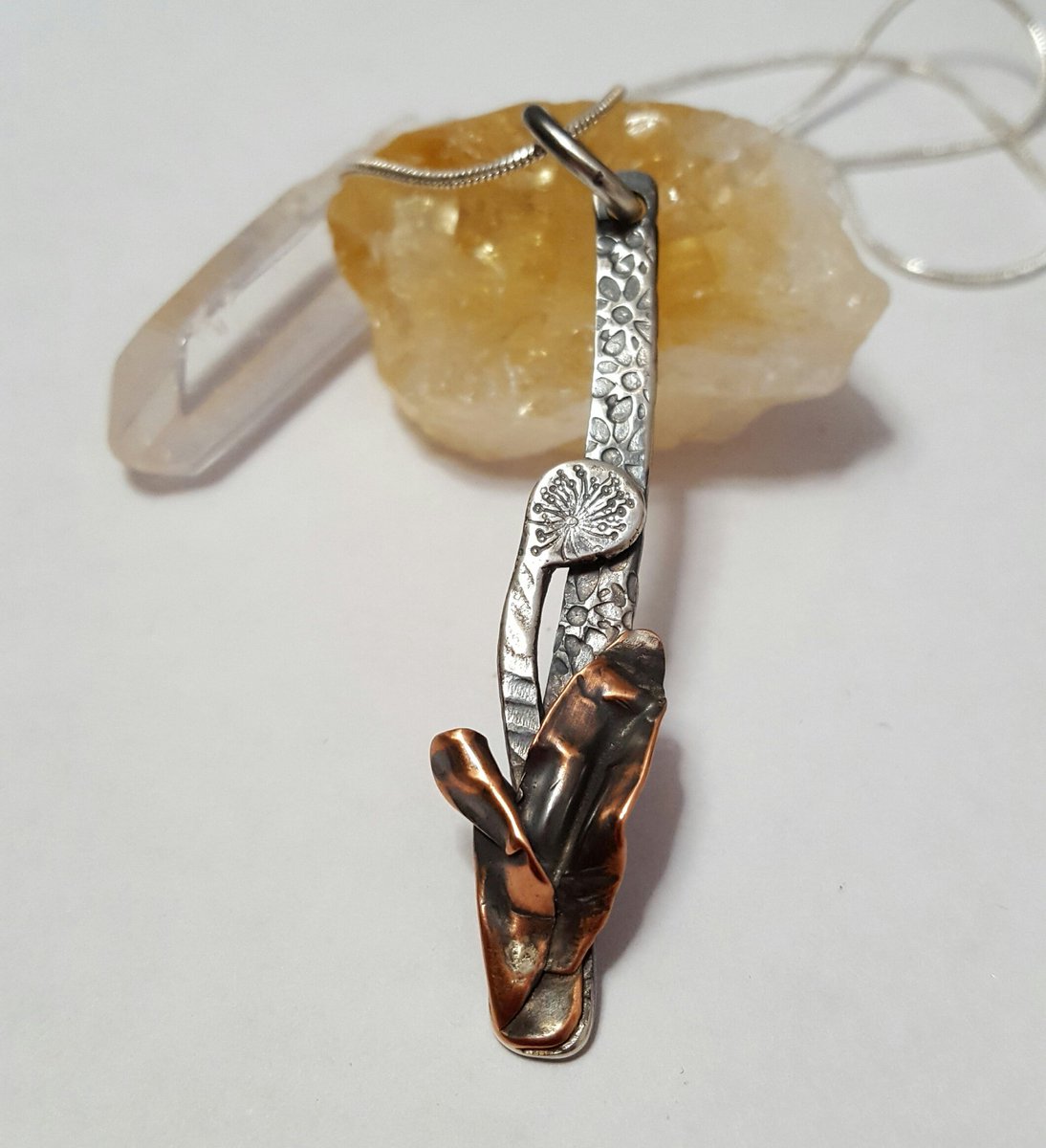 Melanie260198's tweet photo. Lovely gifts for someone special on https://t.co/Ww0gQKpGBi #handmade #copper #sterlingsilver #unique #bangles #crystalcharms #madewithlove https://t.co/w7JmsL4FhV