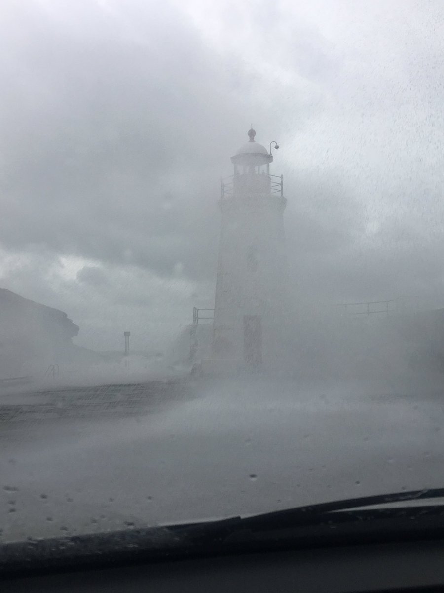 MontgomeryKerry's tweet photo. Big bad waves @lybster today ❤️👌🏻 https://t.co/2p5B0oLMNQ