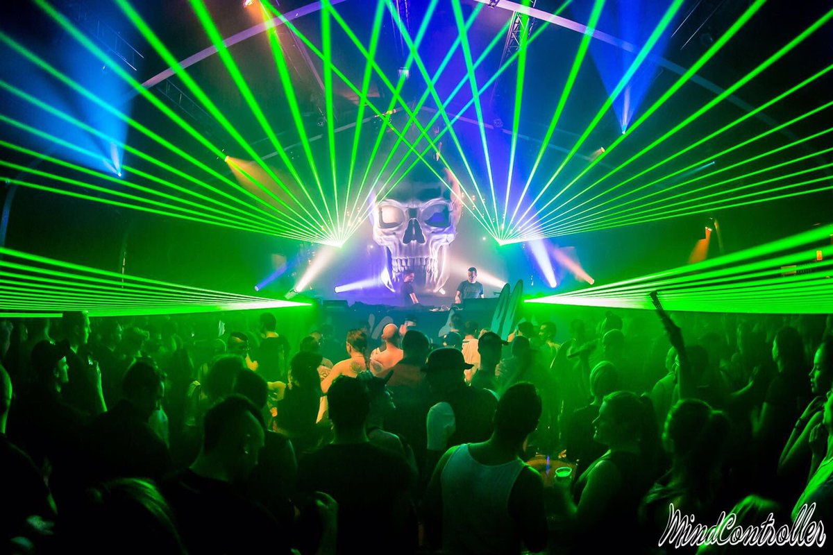 IntervisualLP's tweet image. #MINDCONTROLLER2017 @Official_AOD @hemk48e #LASERSHOW #SPECIALEFFECTS INTERVISUAL.NL