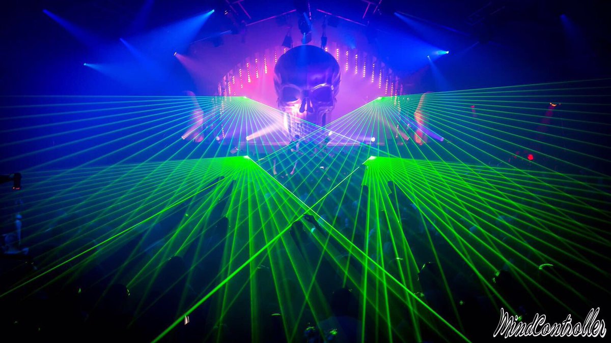 IntervisualLP's tweet image. #MINDCONTROLLER2017 @Official_AOD @hemk48e #LASERSHOW #SPECIALEFFECTS INTERVISUAL.NL