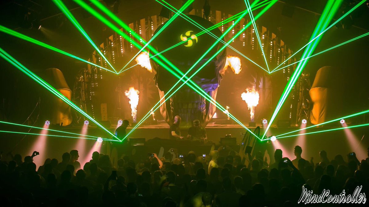 IntervisualLP's tweet image. #MINDCONTROLLER2017 @Official_AOD @hemk48e #LASERSHOW #SPECIALEFFECTS INTERVISUAL.NL