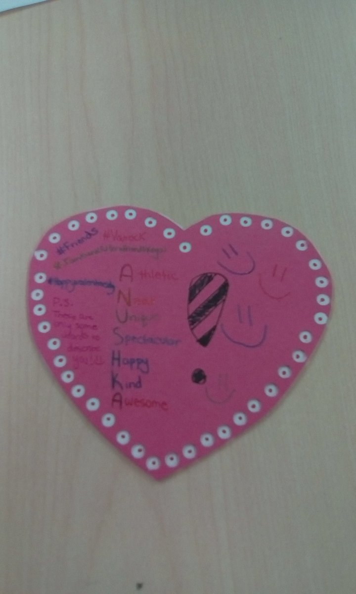 hen027RTMS18's tweet photo. These are Class 77's Valentine cards! They have worked really hard for their Valentine! https://t.co/x4xBRQHxKu