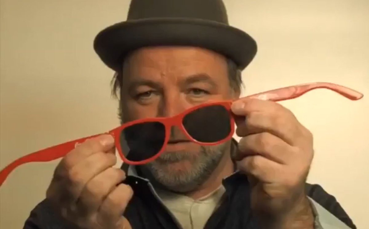 Change your logo, change your color....
vimeo.com/203120249