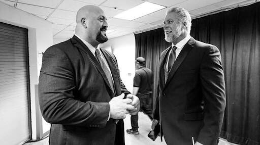 Happy birthday to the giant Big Show!   Big man wrestlers. 