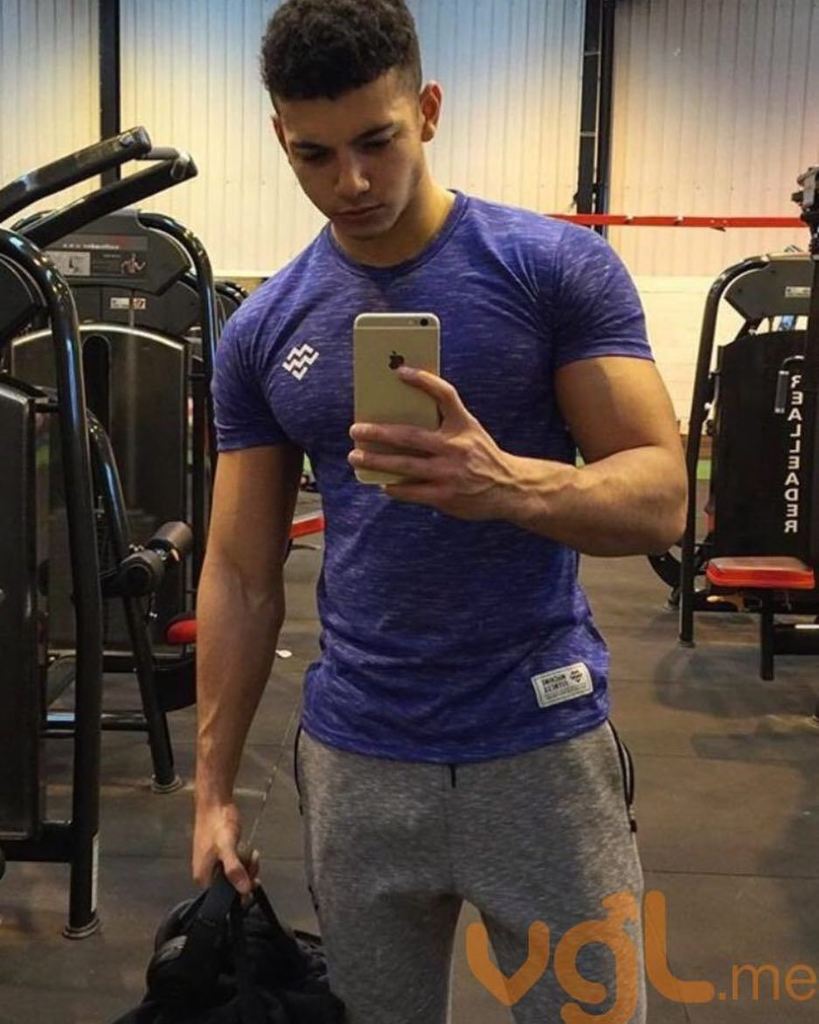 vglapp's tweet image. Find me on VGL, The #1 dating app for Twinks, Twunks, Jocks, and Pups! URL: vgl.me/markele… bit.ly/2krnAHi