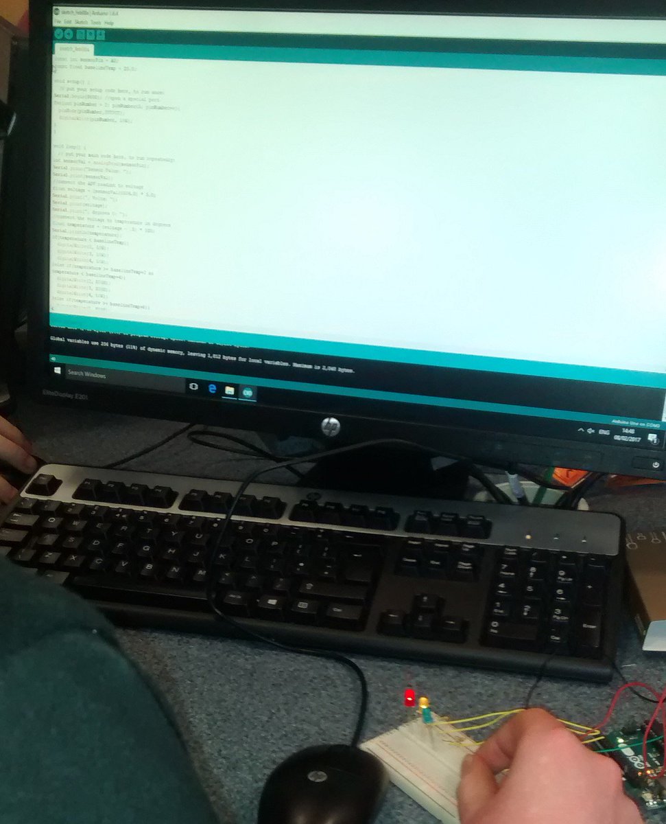 HMcC_SRC's tweet photo. @srcchat Newry Level 3 ICT Students using ADCs in #Arduino to create Love'O'Meters. #ColdasIce @RogansSrc @SRC_GDoran #HappyValentines https://t.co/K2GfPyYpEK
