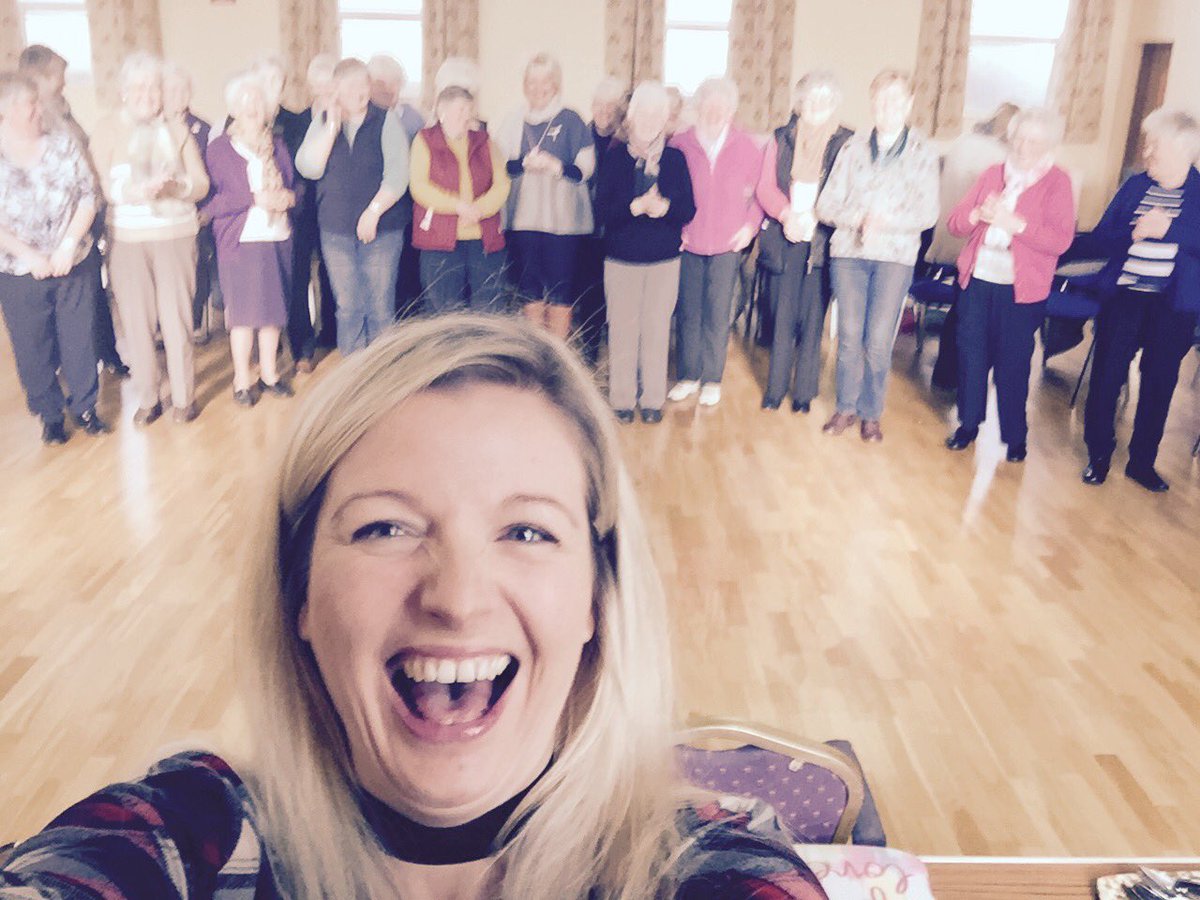 SunshineLeaders's tweet photo. What a way to start cold frosty day!❄️⛄️Fab #breathe #laugh &amp; #relax session with a group of 30 ladies this morning in #Ballymena☀️ https://t.co/ZLBkoBWmEC