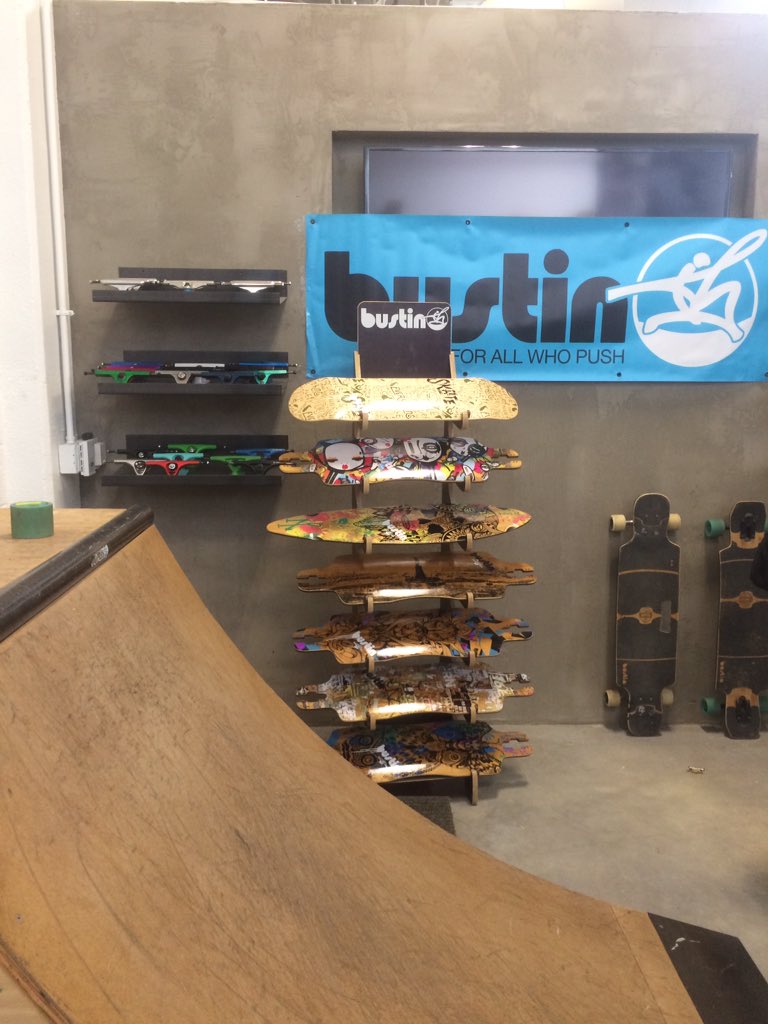 tsaunders_ngm's tweet photo. Getting ready to build our own skate boards at Bustin Boards! #bcpsnextgen @bustinboards https://t.co/ByEVLIsE9N