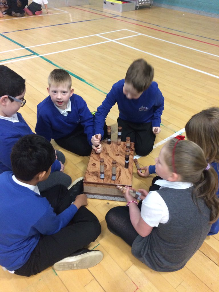 HaghillTeam's tweet photo. P5 enjoyed exploring the nature and origin of oil today! They even got to build their own oil rig! @EdSciFest #fuelhunters #engaging https://t.co/JFrJlLUIJC