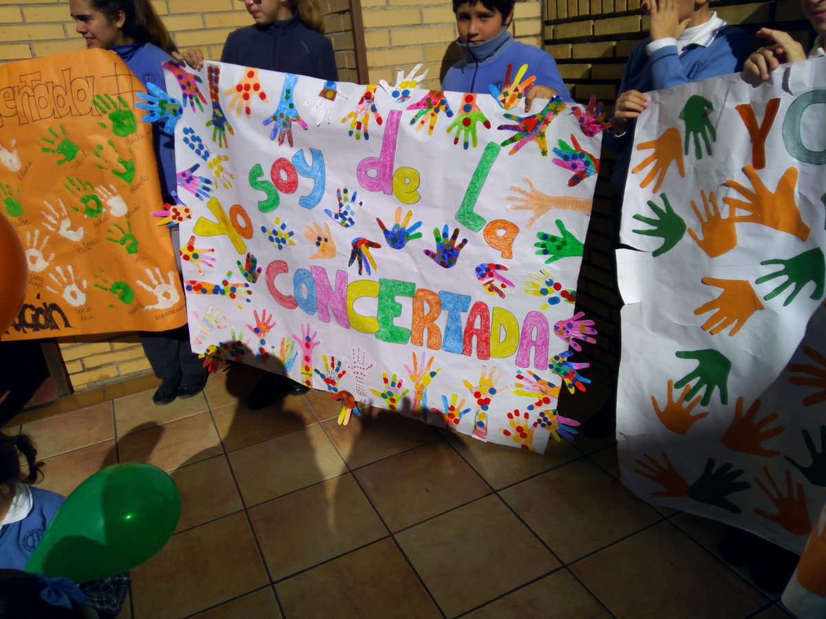braveprincesa's tweet photo. #yosoydelaconcertada En nuestro Cole Madre de Dios Jerez, toda la comunidad educativa defendemos nuestra libertad!!!!@cevhcsur https://t.co/rynSOdx8GE