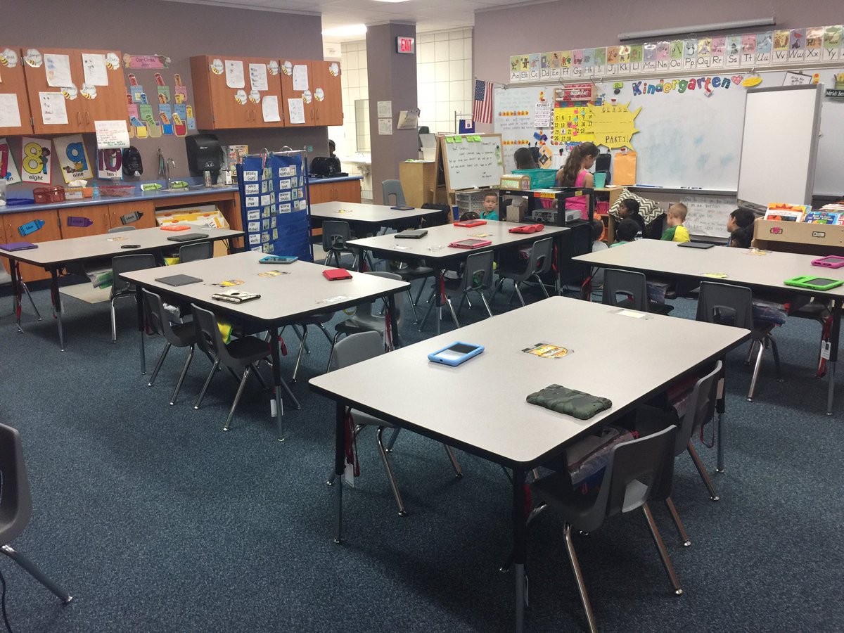 BrewinKinder's tweet image. SO impressed by the amount of BYOD in our kindergarten classroom! 19 out of 22! #BeKeith #LearningWithTechnology #EvenKinderCAN