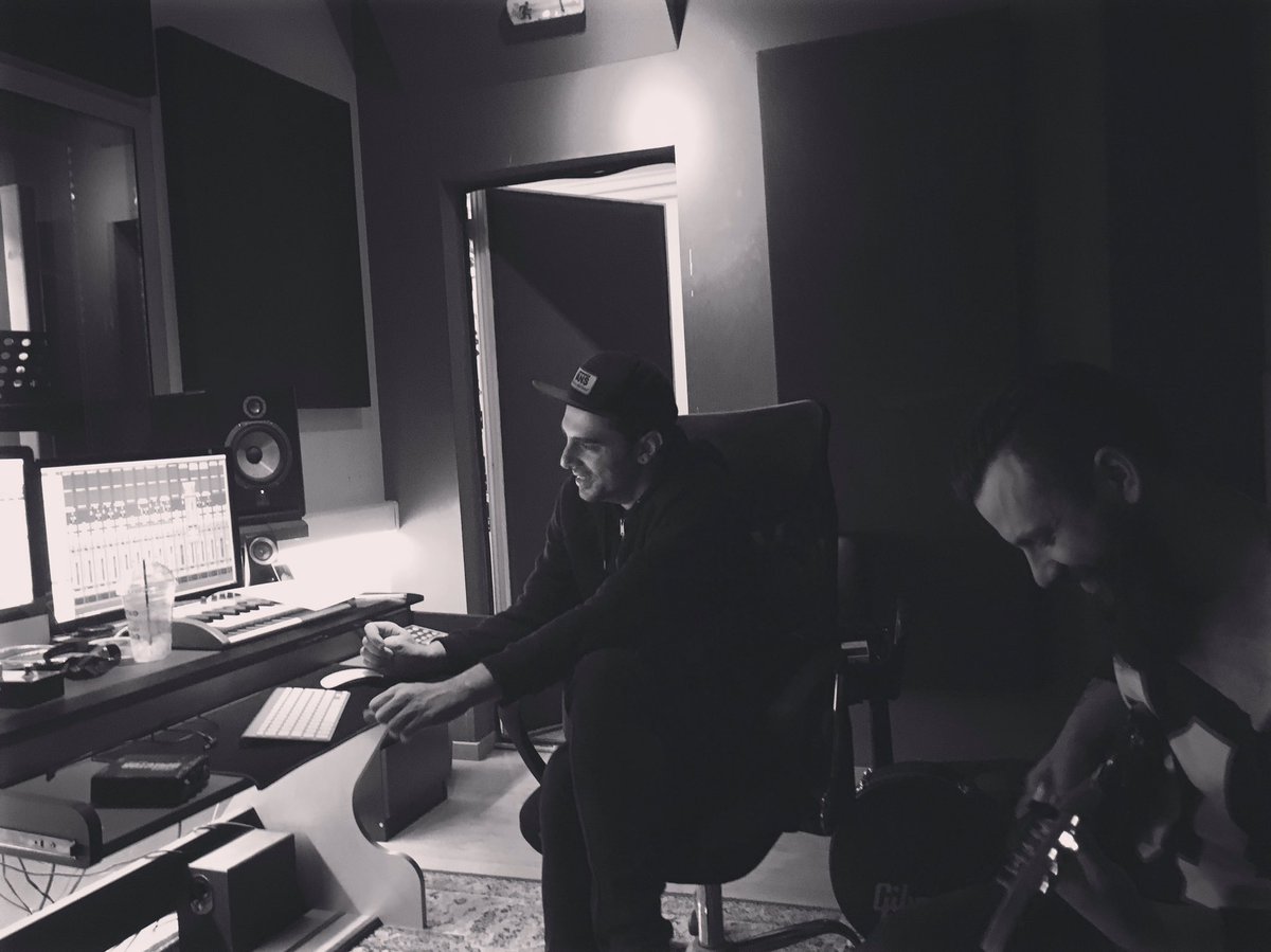 inco_band's tweet photo. Good times. Can't wait to release this! #newalbum #ncnsstncs #recording #electricguitar #tracking https://t.co/wgfLe6tL9X