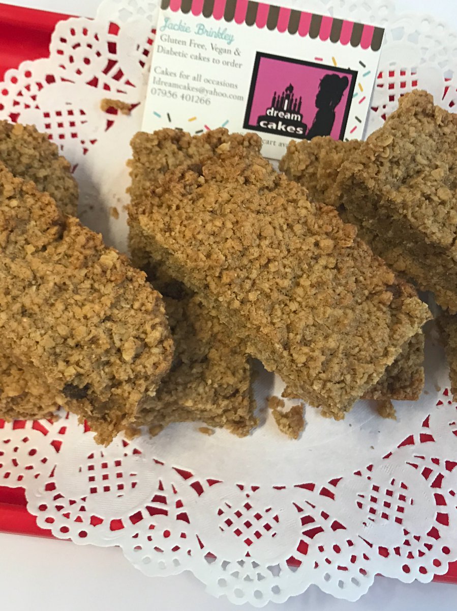 mimibrinks's tweet photo. Vegan flapjacks @GravesendMarket https://t.co/9y33XAuIIq