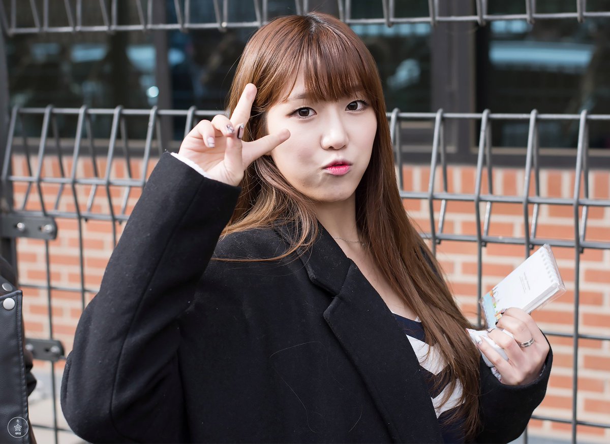 Assist_Upload's tweet photo. 160207 @WJSN_Cosmic #wjsn #우주소녀 #다원 #보나 #설아 #Dawon #Bona #Seola https://t.co/BAdMjhZlrS