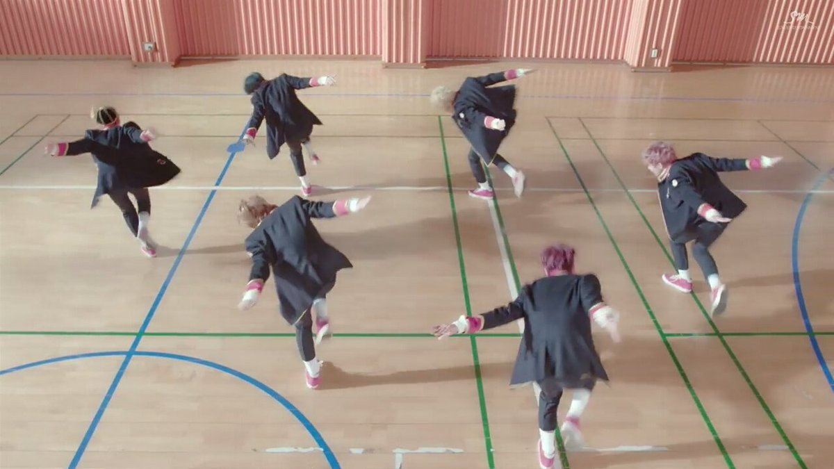 princess_nct's tweet photo. ぶぅ〜ん！！！！！！！！！！！ https://t.co/IGSVWPAZGV