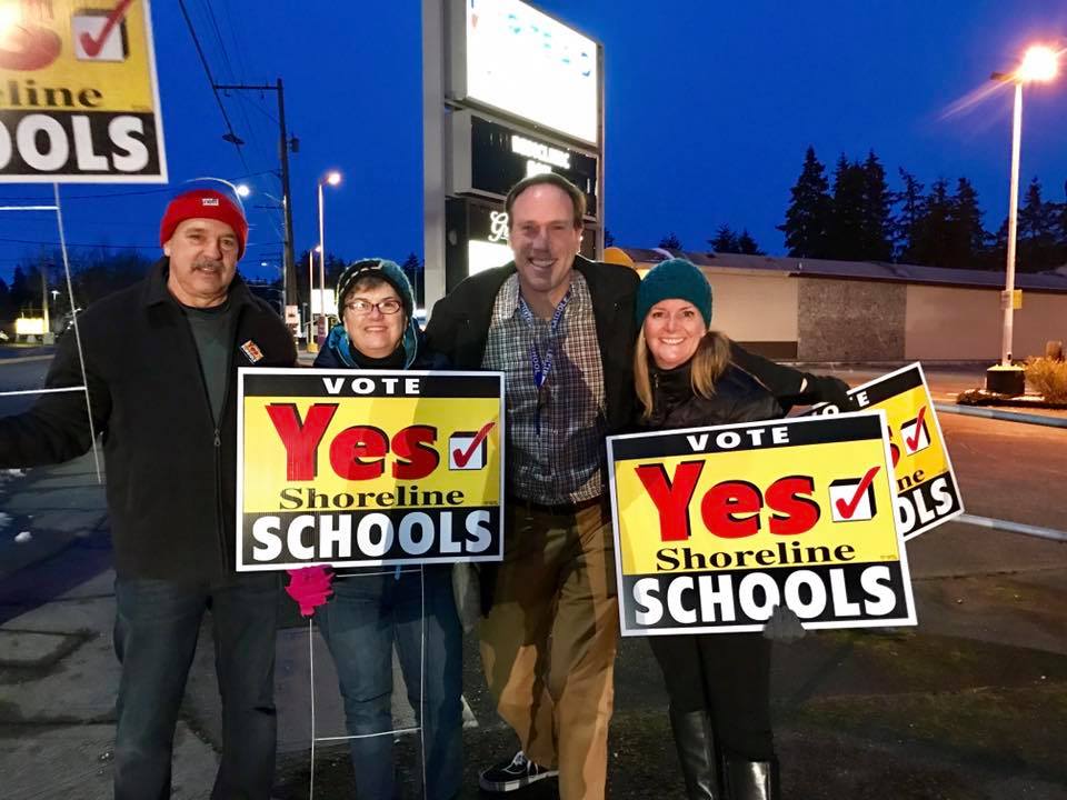 Nyla_Fritz's tweet photo. Great way to start the day - vote YES for Shoreline Schools! https://t.co/5WUNl7IxO7