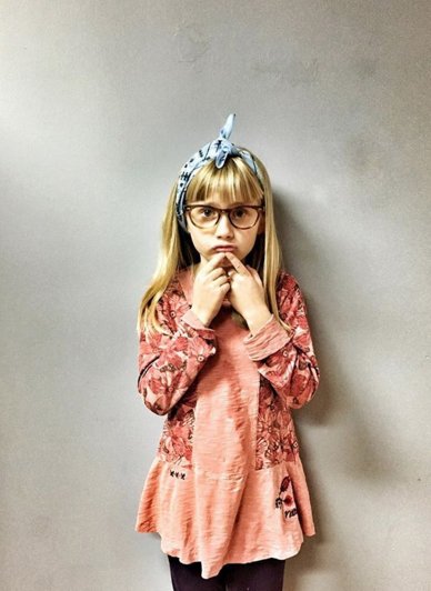 MOSCOT's tweet image. Sometimes, we take our fashion queues from the little ones, like this mini fashionista wearing The BUMMI. bit.ly/2ePywOj