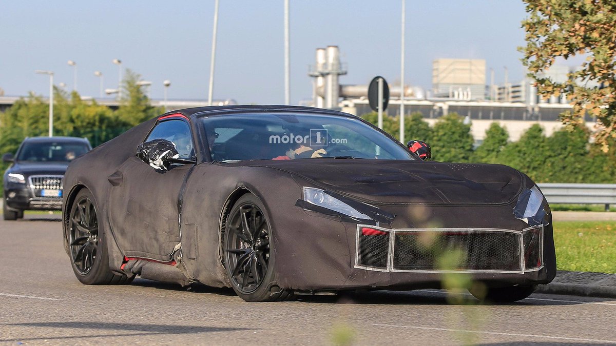 PalmdaleCarFind's tweet photo. #Ferrari #F12M ( M for MONSTER? )
specs leaked, 800 hp, 0-62 mph in under three seconds https://t.co/S2e5nnjSZ4 https://t.co/gtTLfbl4KH
