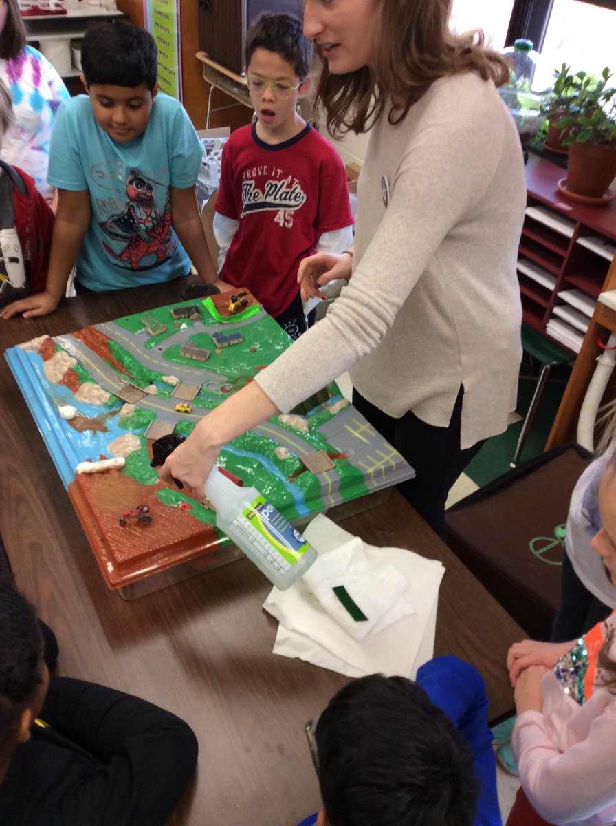 Mrs.  Yockey tweet media