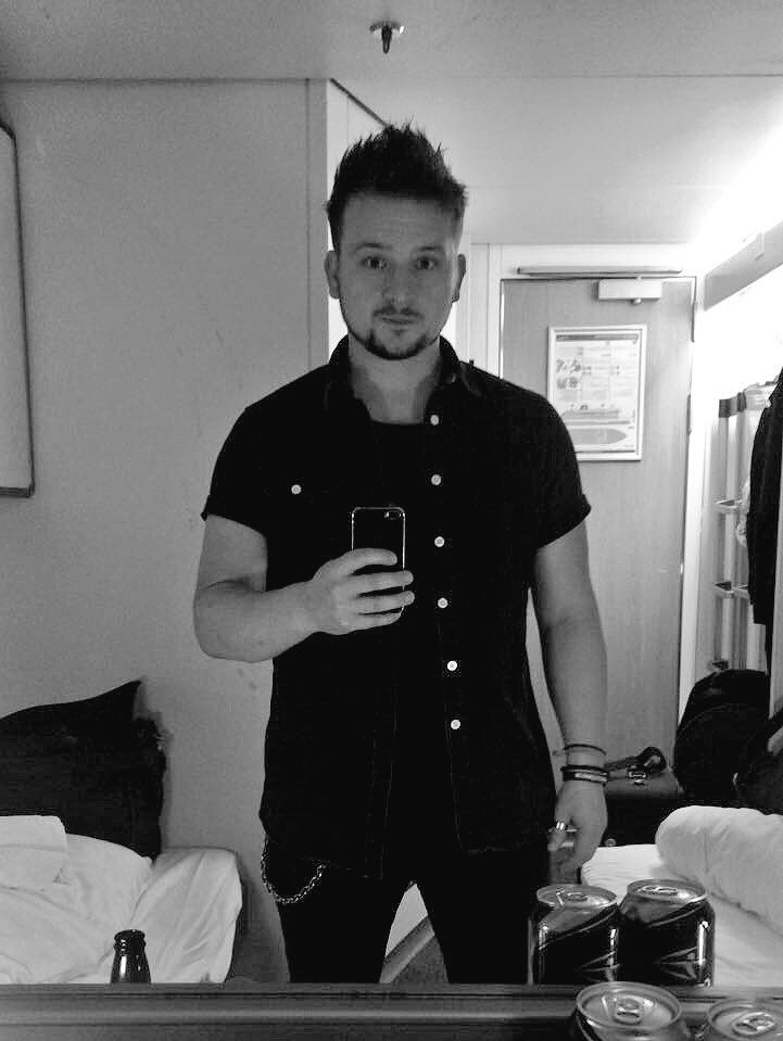 drums_jay's tweet image. Weight loss vibes..💪🏻🤘