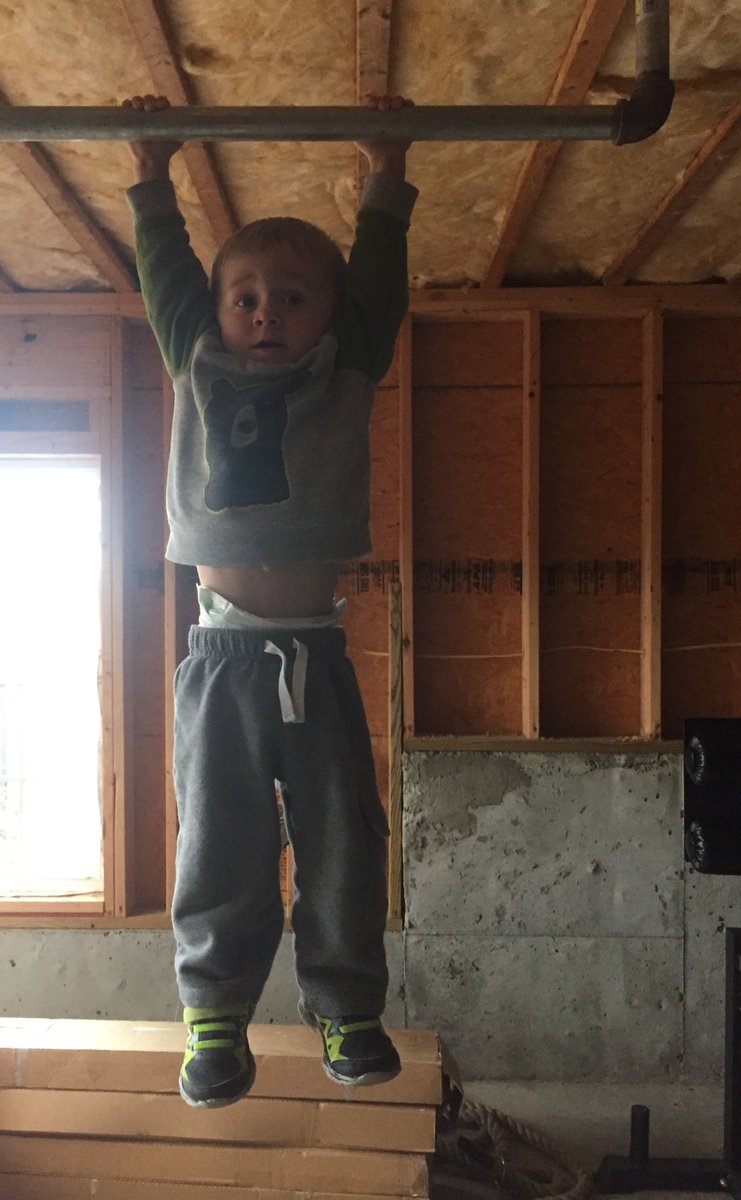 CrossFit tweet media