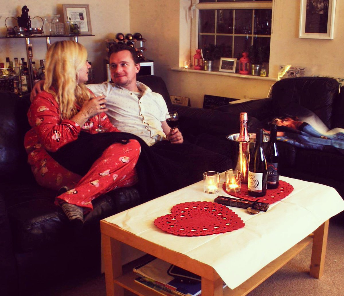 pip_says's tweet photo. Awesome #winewednesday broadcast with @coopukfood tonight, loved the wine pairing &amp; learning more about Vino. Thanks guys! #foodie #wine https://t.co/PPLQWhfCEc