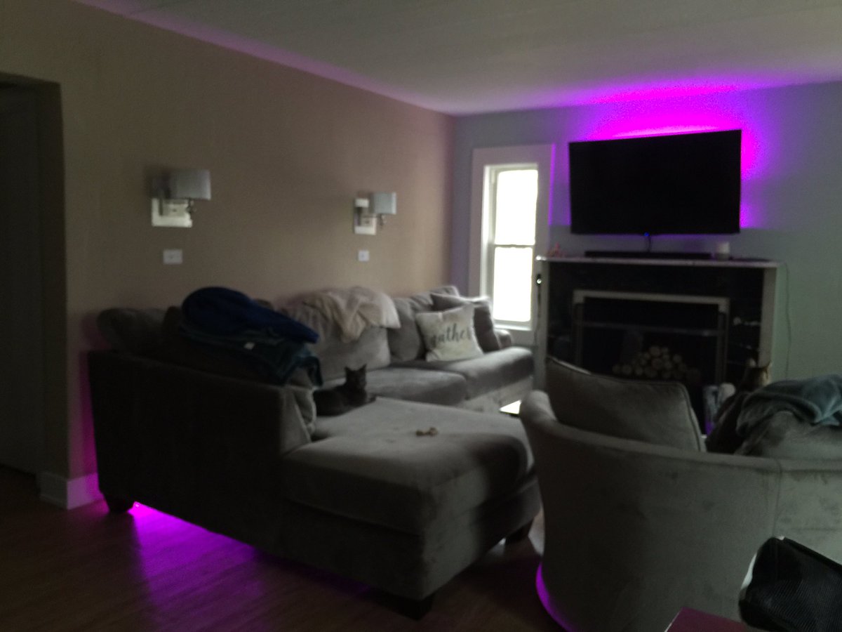 NeLighting's tweet photo. Infinite color options, totally customizable, one affordable price. #led #lighting @XKGLOW install https://t.co/SloBwOnGsF