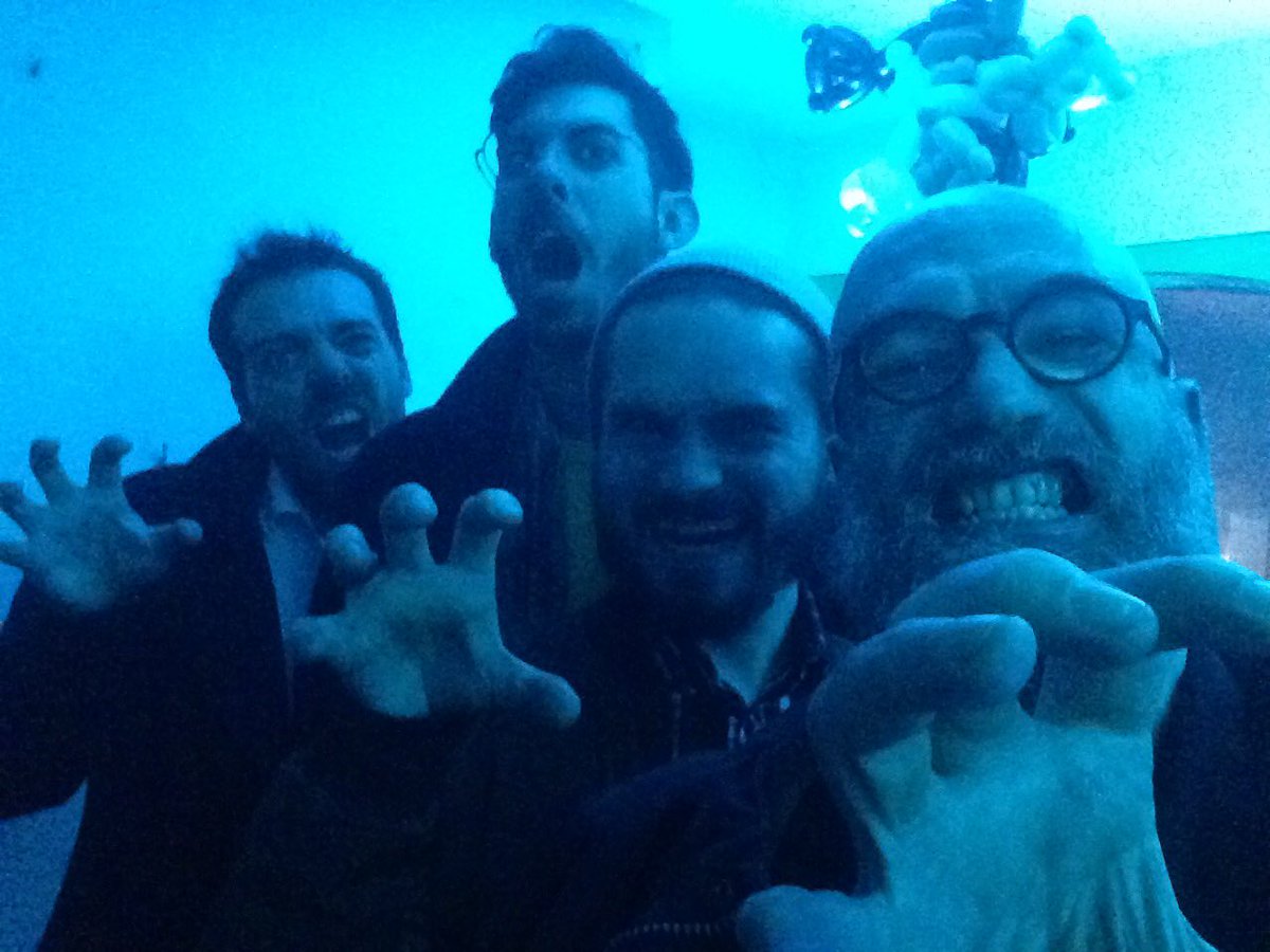 louvrepourtous's tweet photo. Les #ours sortent de leur tanière #selfours au musée @ChasseNature https://t.co/JfTbKeaUyr