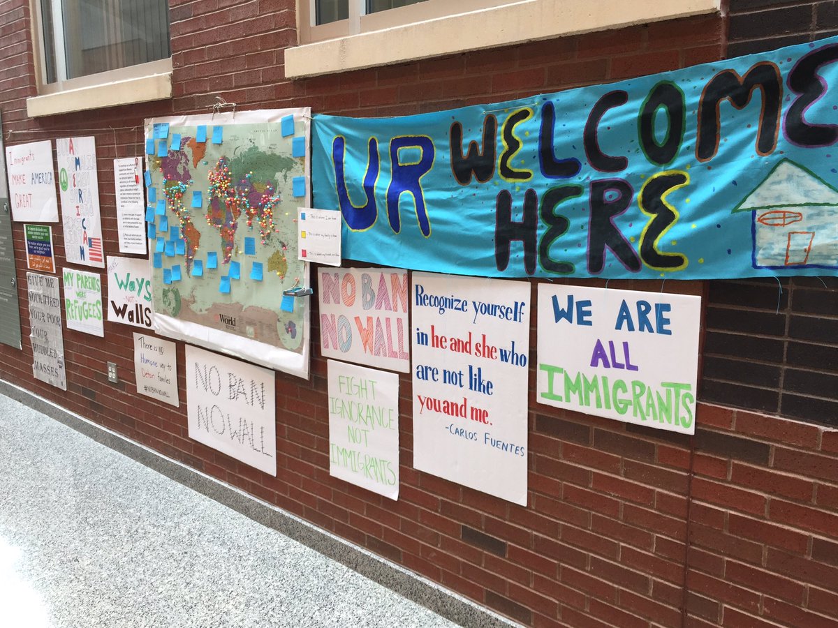 JrDrTim's tweet photo. U of R med students showing support for our Muslim, immigrant, and Latinx brothers and sisters. #NoBanNoWall #URSMD #URMC https://t.co/vmoKX7t0fh