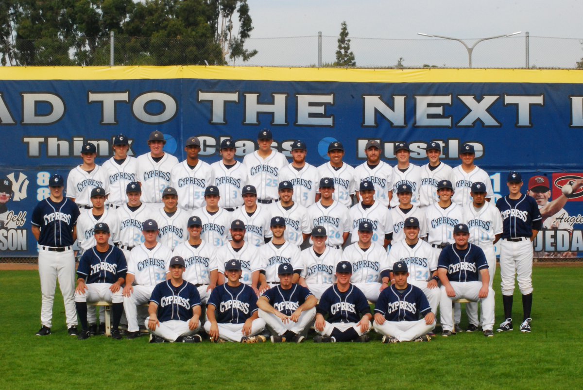 Chargers' 2016 Baseball Team Selected as @CCCAASports Scholar Team with 3.17GPA goo.gl/qNArxg #CypCity