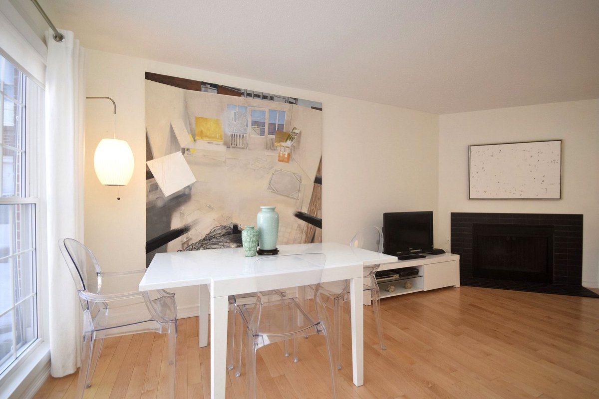 NancyBensonOtt's tweet image. New listing = New Virtual Tour
Historic #NewEdinburgh 2bed/bath #Indoorparking #Inunitlaundry 
#OttawaRealEstate
myvisuallistings.com/vt/228005