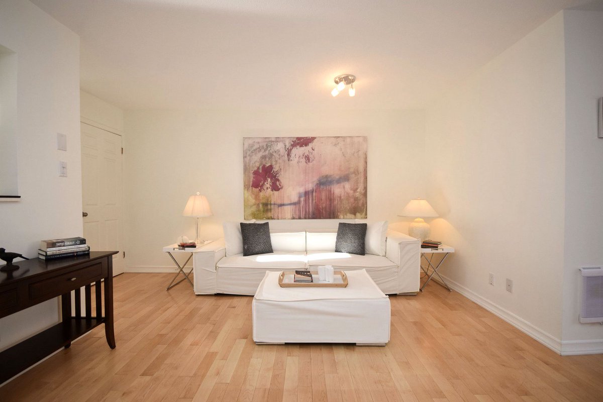 NancyBensonOtt's tweet image. New listing = New Virtual Tour
Historic #NewEdinburgh 2bed/bath #Indoorparking #Inunitlaundry 
#OttawaRealEstate
myvisuallistings.com/vt/228005