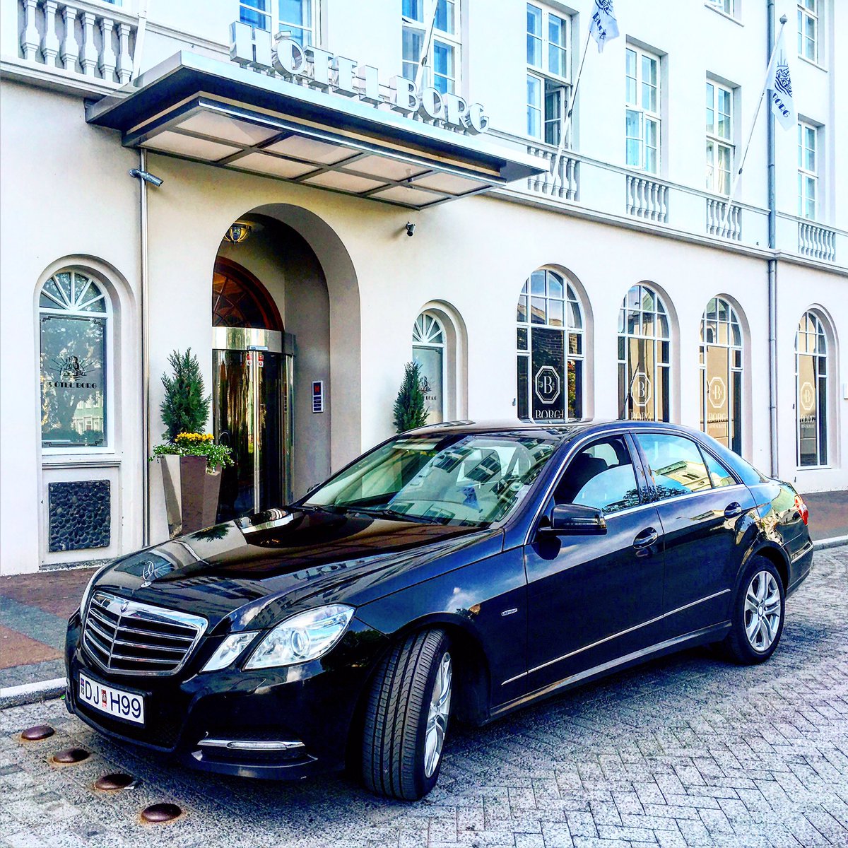 nordiclimo.com/airport-transf…