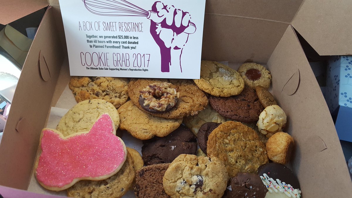 KatherineELiu's tweet photo. What a day! These are all now mine. And I got the last cinnamon knot @bogartsdoughnut! #notsharing #cookiegrab2017 https://t.co/hD1nC5h5Ef