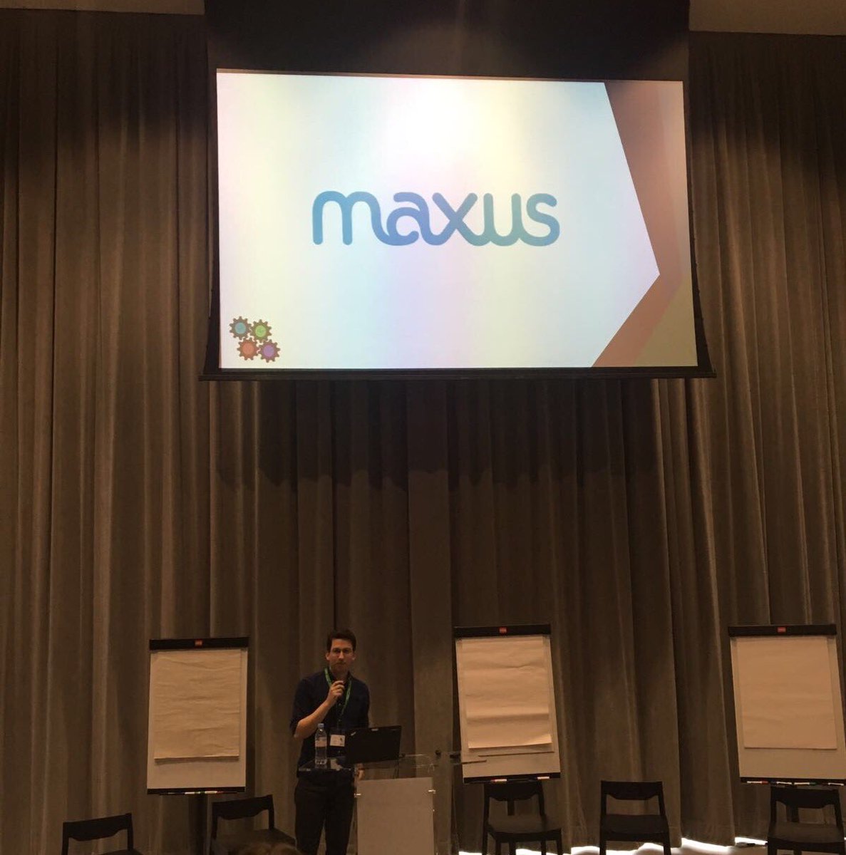 PicoGuindy's tweet photo. Lesson in streamlining your DCO strategy... Maxus' Ad Ops lead @markdigi representing @MaxusLondon at GroupM's #OpsCon
#AwardWinning https://t.co/4ed3r16I16