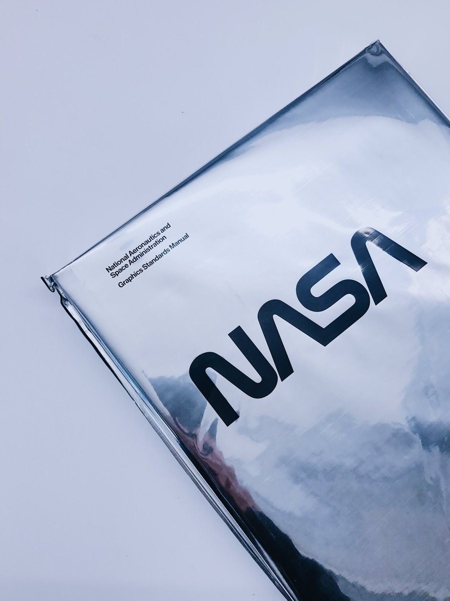 mrmedina's tweet image. I don't want to take it out of its packaging 😩