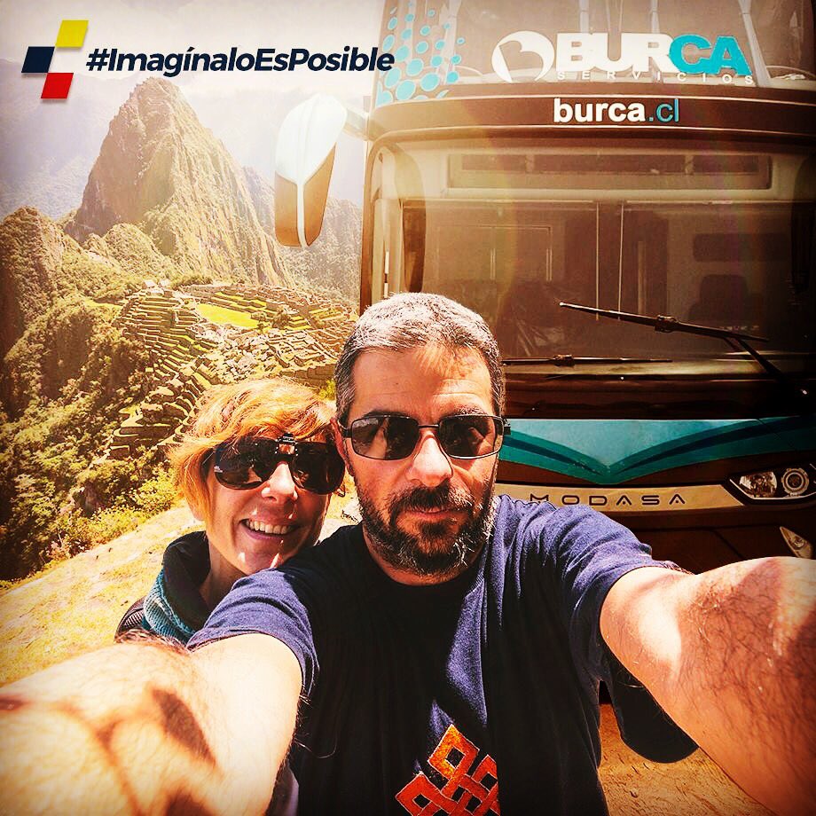 modasaperu's tweet photo. No hay ruta que nos detenga!! Comparte una foto con tu Modasa y muéstranos que eres parte de nuestra familia. #ImagínaloEsPosible #Selfie https://t.co/zmPNclFeAy