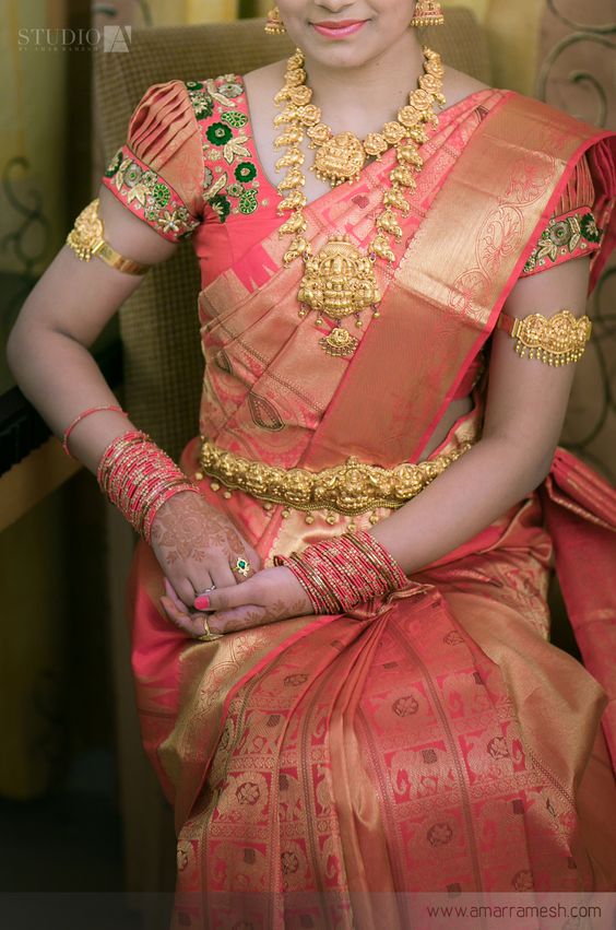 SouthIndiaBride's tweet photo. Ultimate Collection of South Indian Bridal Jewelry Sets. Thoughts? https://t.co/q6ZOqYbLyG