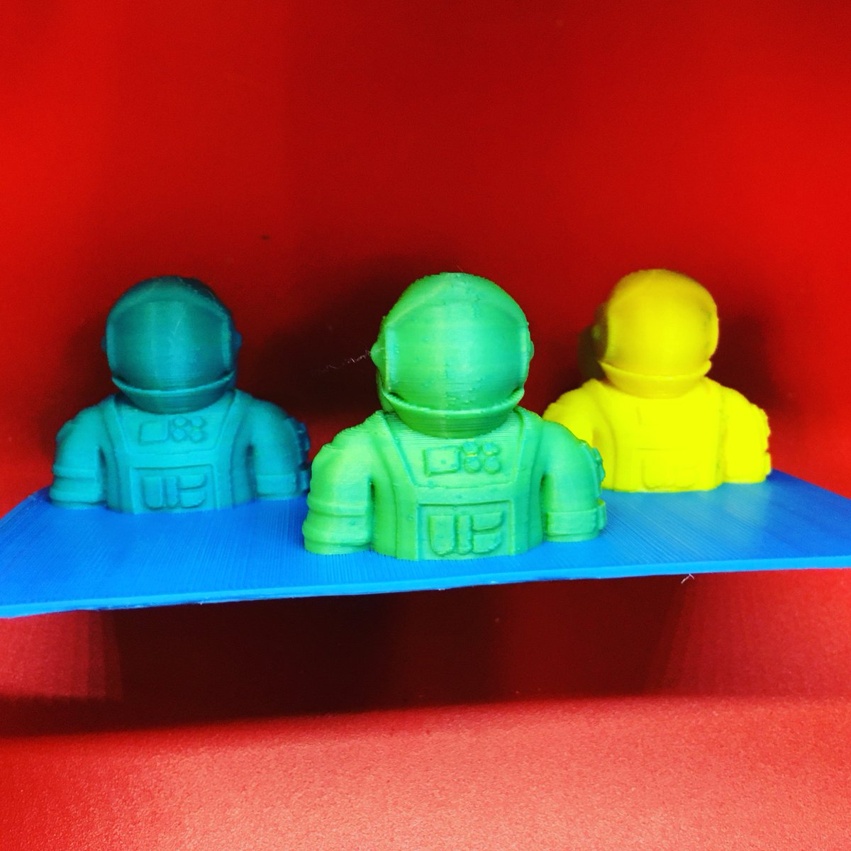 MakerWiz's tweet photo. Is @NASA developing a #magiccarpet for astronauts yet, now that @SpaceX is testing #hyperloop? #3dprinting @zmorph3d #dualpro https://t.co/WgL6I0AhpM
