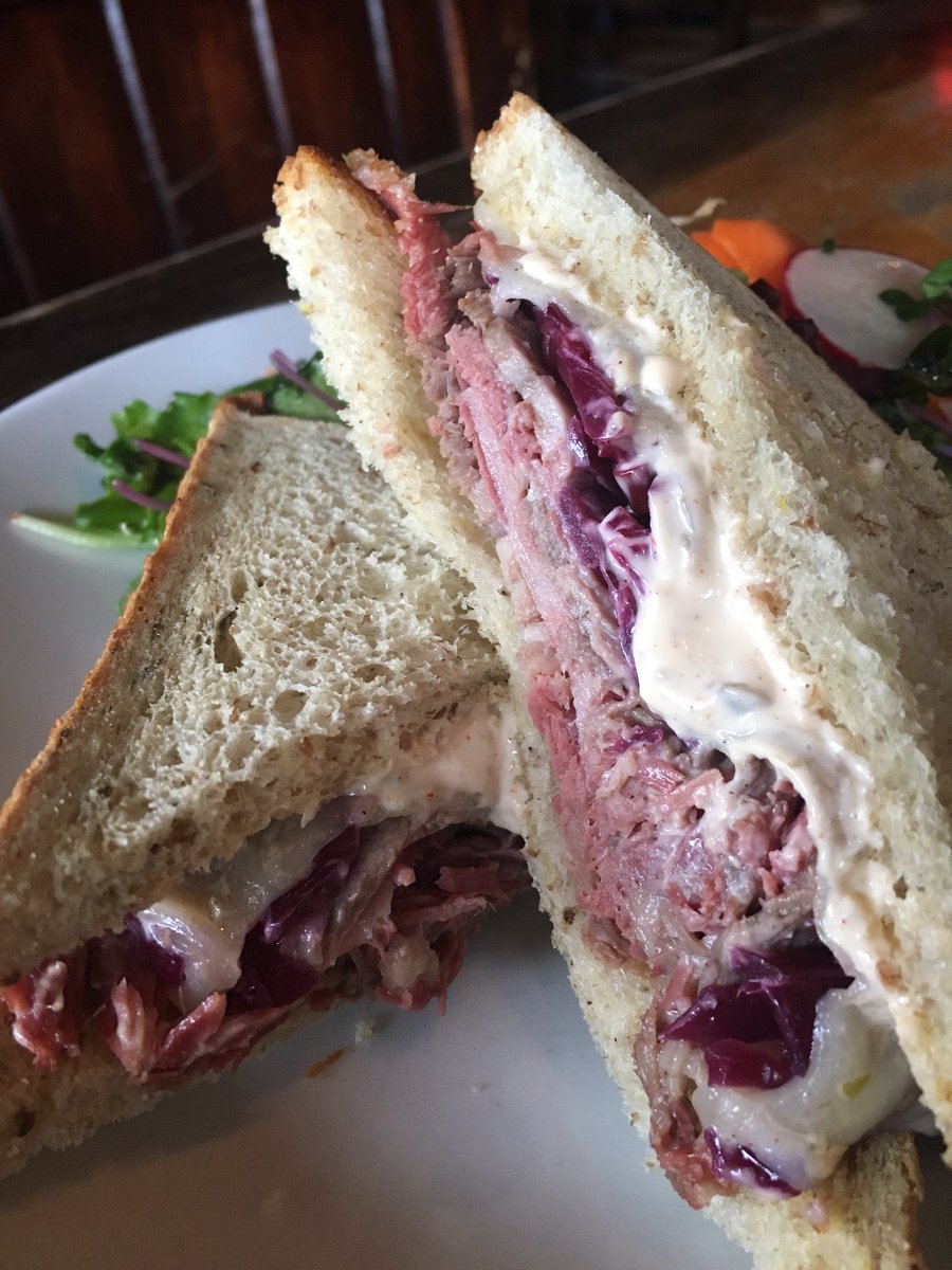 johnnybrendas's tweet photo. GOT LUNCH?? 🤔 Peep this CORNED BEEF SANDWICH feat house-made corned beef, sauerkraut, swiss cheese + caper aioli on @phillybreadco rye https://t.co/rvL5lBbSi7