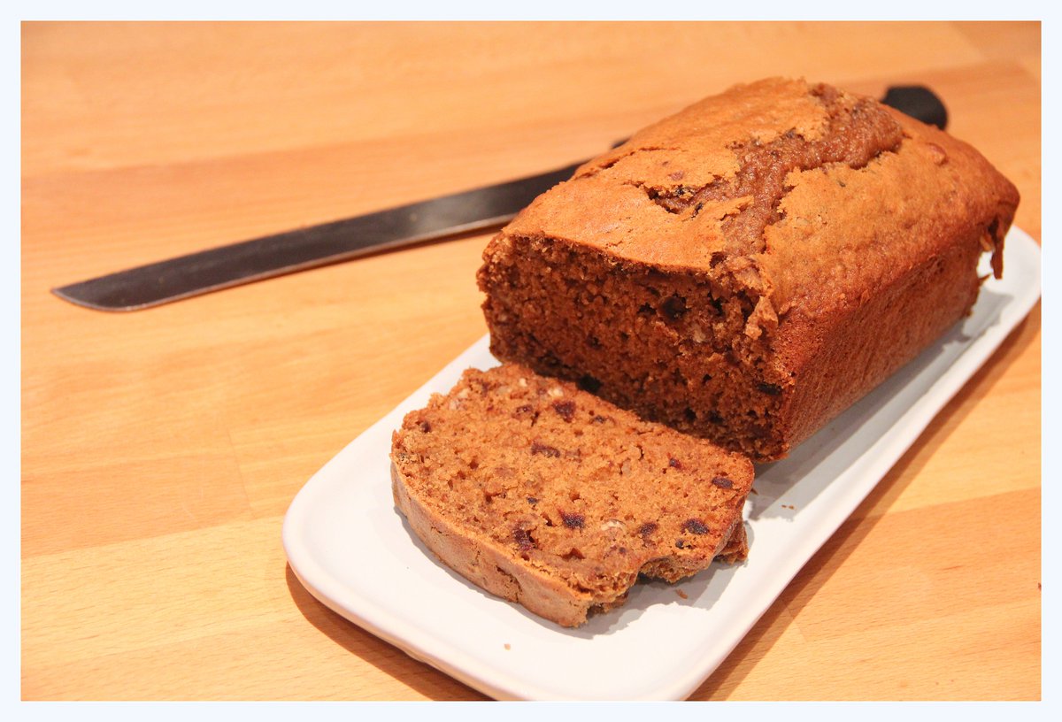 bespokecookies's tweet photo. Cold days, warm bakes. A slice of this decadent #PecanLoaf is the ultimate teatime snack. https://t.co/YFihIvpU4b