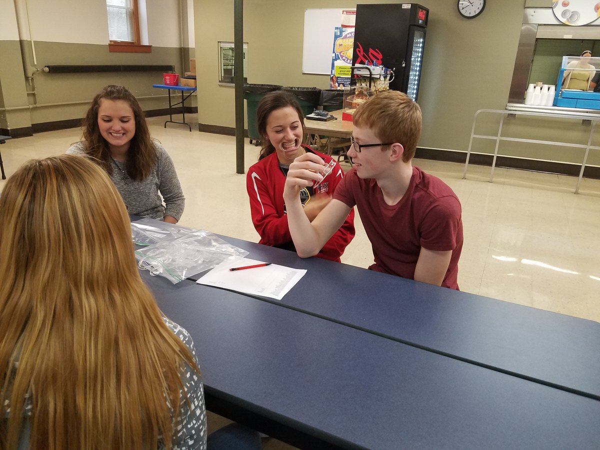adromine's tweet photo. Game day with students at ALAH #alahknights #gameday #watchyamouth #funinteraction @steffseeg @arthursupt https://t.co/iNDbsW4iCO